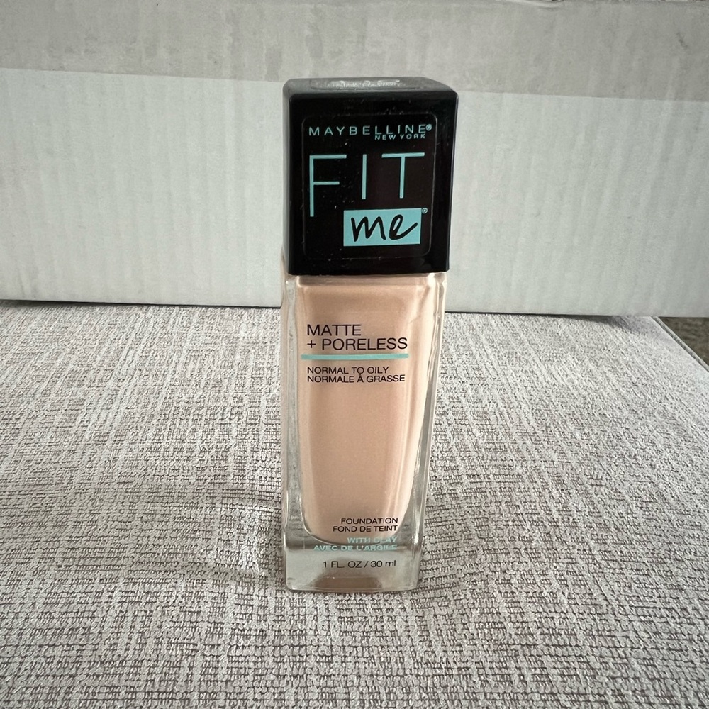 Maybelline Fit Me Matte + Poreless Foundation - 112 Natural Ivory